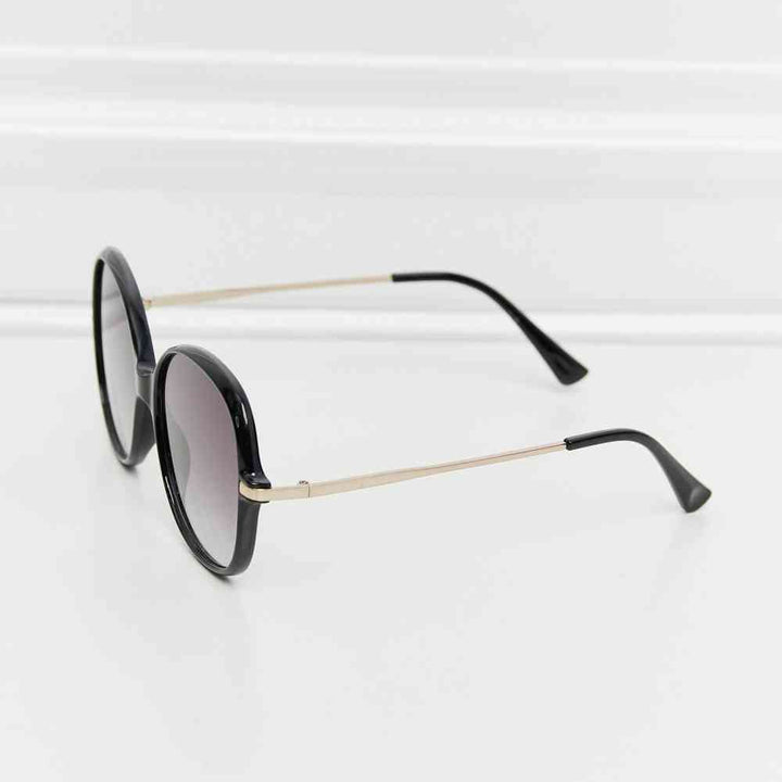 Metal-Plastic Hybrid Full Rim Sunglasses