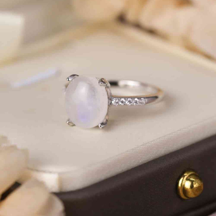 High Quality Natural Moonstone 925 Sterling Silver Side Stone Ring